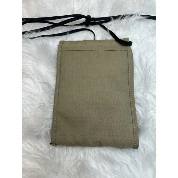 $27 🌙 LL Bean Travel Passport Organizer Wallet Crossbody Khaki Travel Bag - Picture 3 of 4